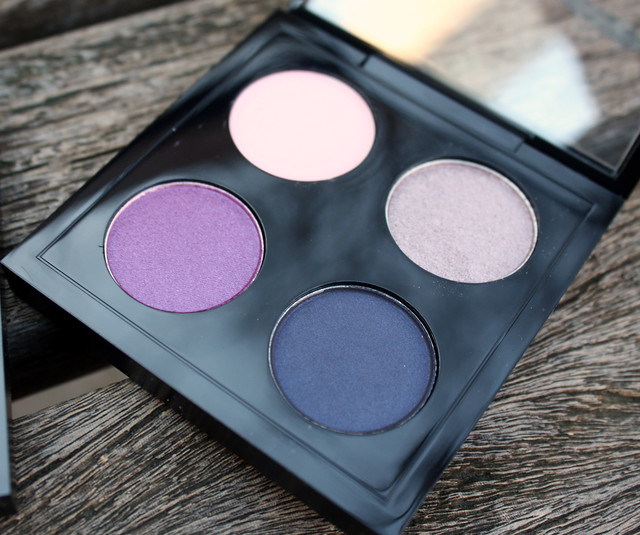 Shop M·A·C, Cook M·A·C eyeshadow
