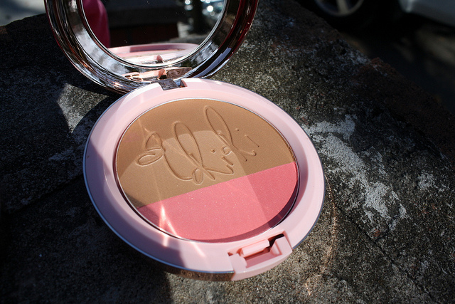 riri_hearts_mac_face_cheek (3)