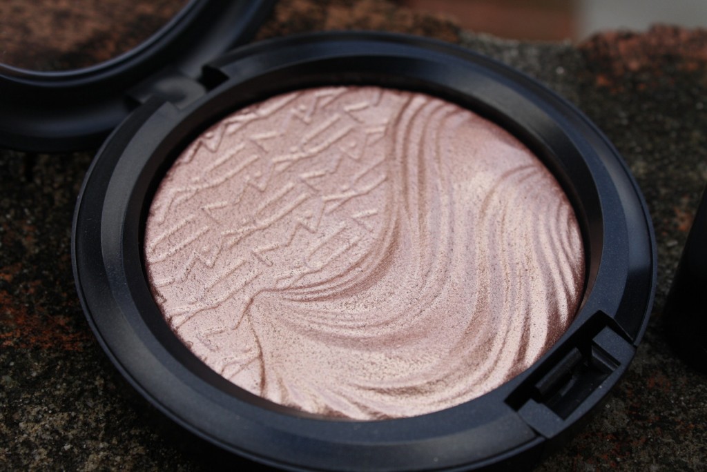mac cosmetics winter